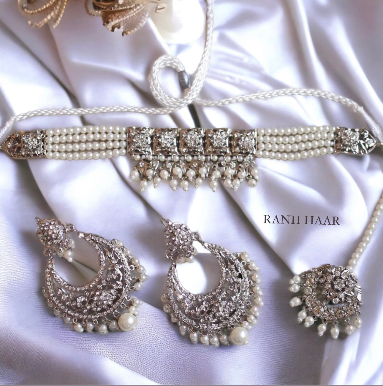 Nabeeha Set